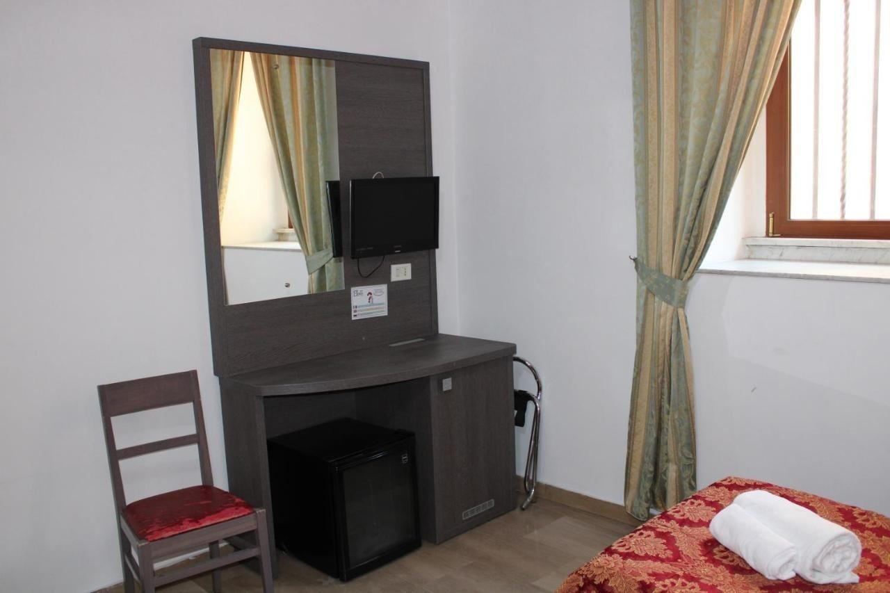 Center 2 Hotel Rom